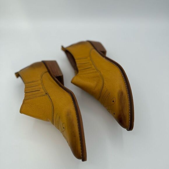 Sundance 67 mustard leather ankle booties - Picture 5 of 6